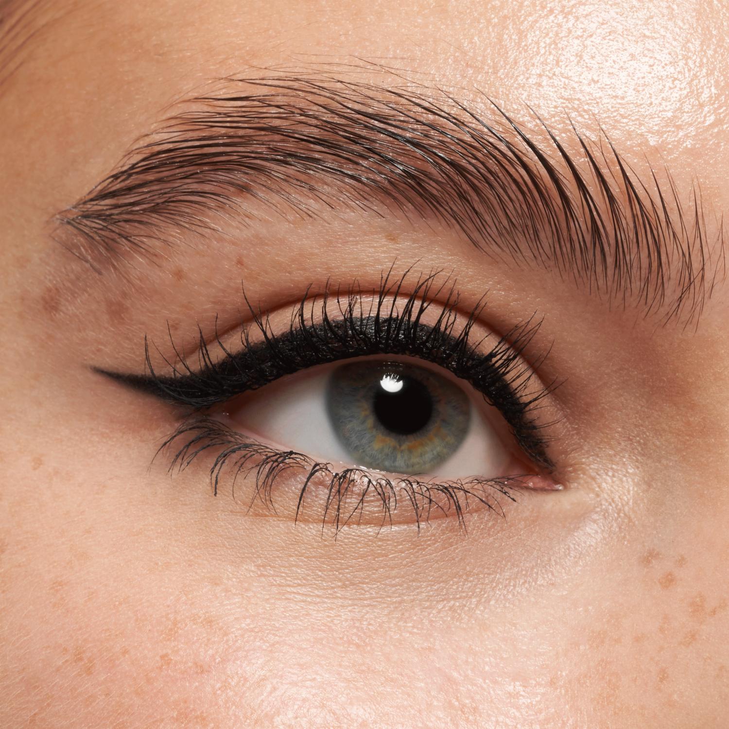 Lápiz Delineador De Ojos Kajal 01 ESSENCE 1 G - Imagen 3