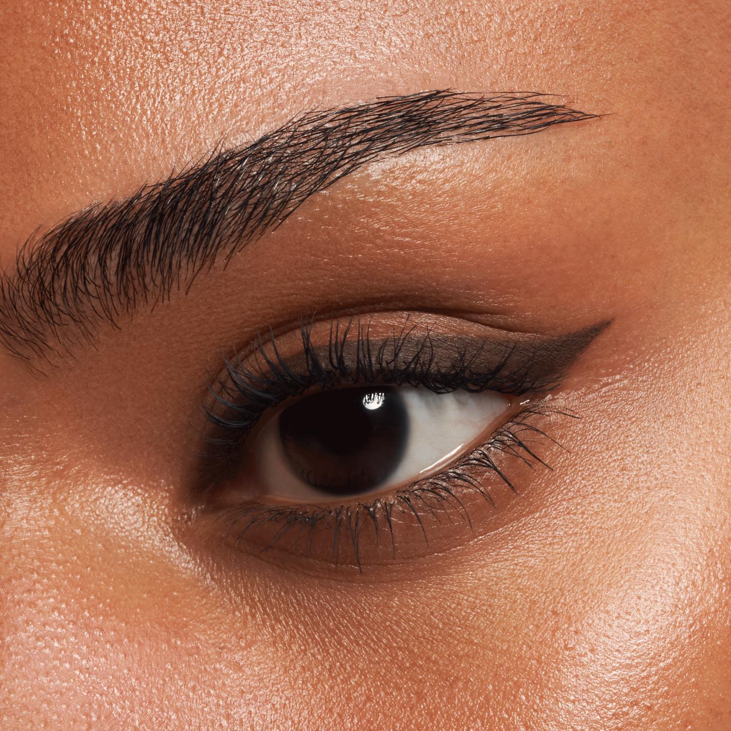 Lápiz Delineador De Ojos Longlasting 0.2 ESSENCE 28 G - Imagen 3