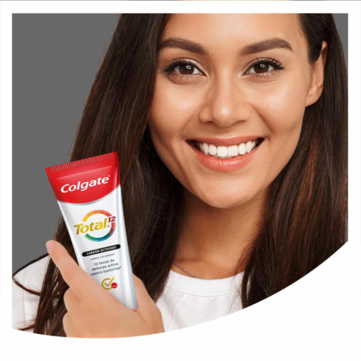 Pasta Dental Total 12 Carbón Activado Con Zinc COLGATE 3 X 75 Ml