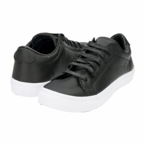 Zapato Urbano Negro Con Cordón VENUS