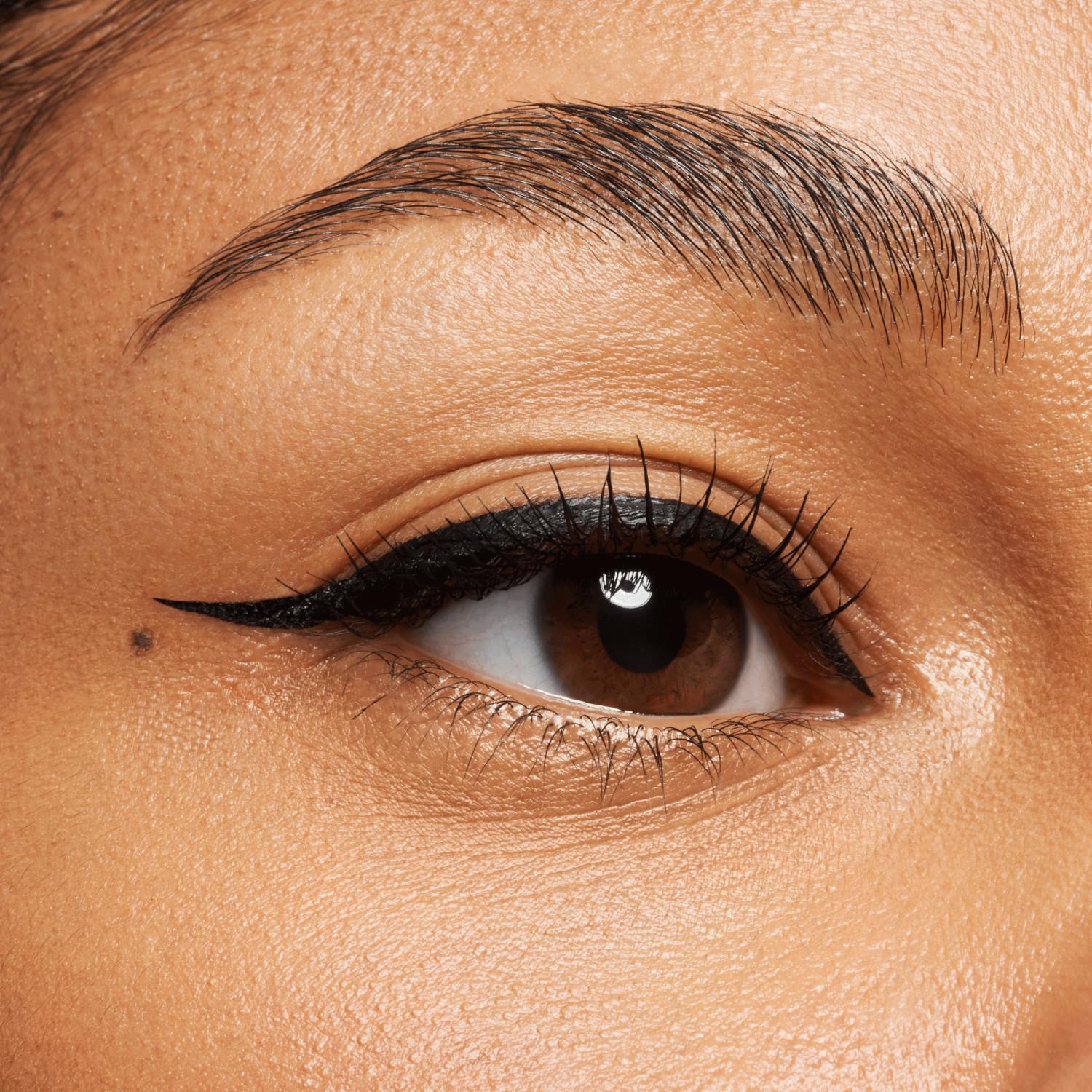 Delineador De Ojos Líquido24H Ink Eyeliner Waterproof CATRICE 1.7 Ml - Imagen 2