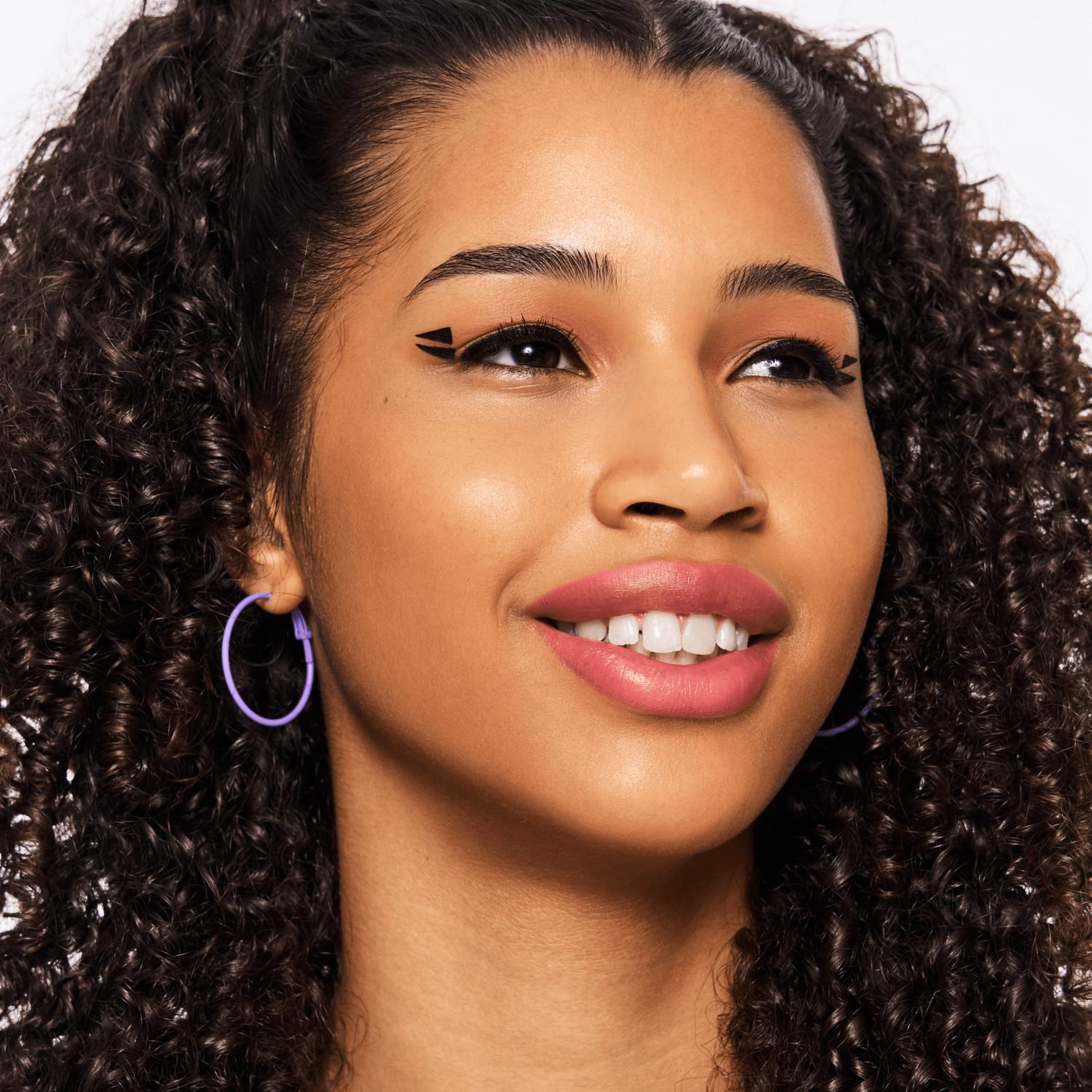 Delineador De Ojos En Plumón Quick Wing! Stamp ESSENCE 3.5 Ml - Imagen 2