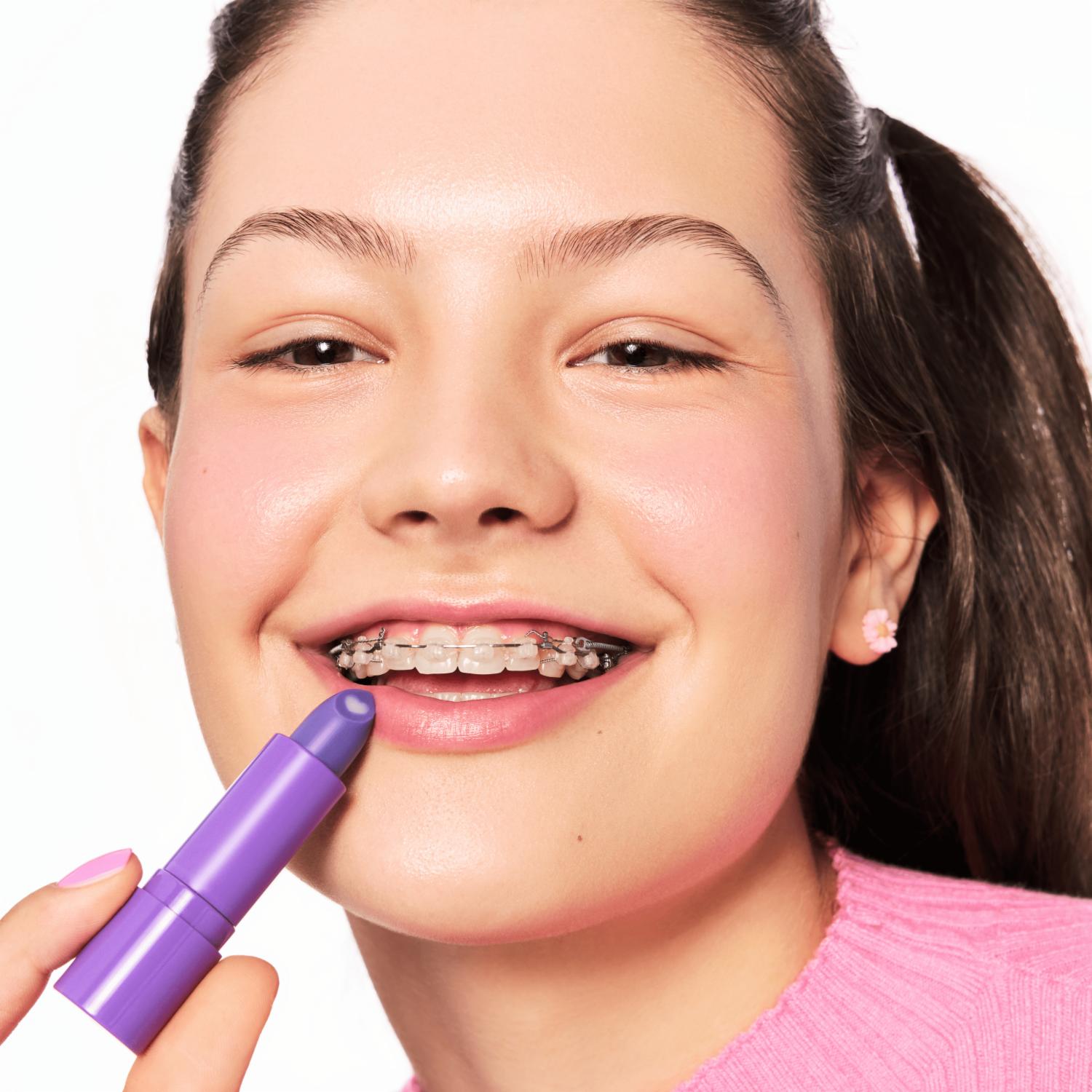 Bálsamo Labial Heart Core Fruity ESSENCE 3 G - Imagen 3